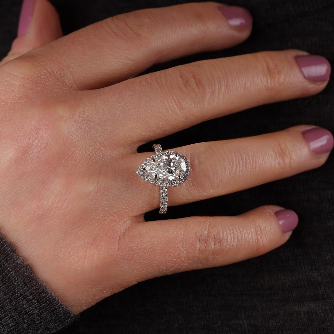 Engagement_Ring_Pear_Halo